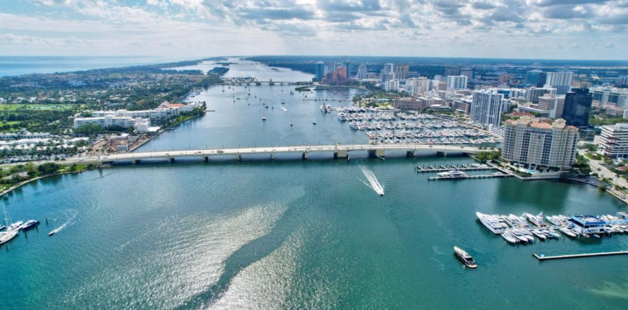 Condo in Palm Beach, Florida, 2 bedrooms  № 648379