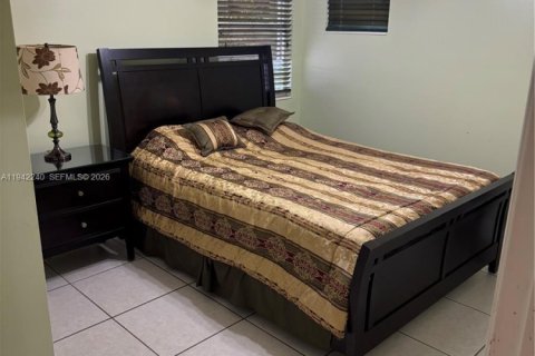 Купить виллу или дом в Хайалиа, Флорида 4 спальни, 242.57м2, № 1999363 - фото 14