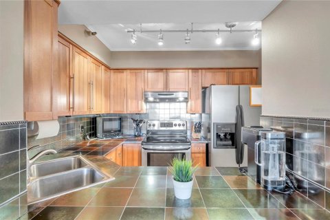 Condo in Clearwater, Florida, 2 bedrooms  № 1919729 - photo 17