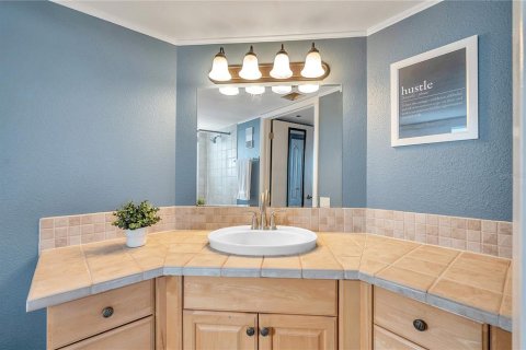 Condo in Clearwater, Florida, 2 bedrooms  № 1919729 - photo 23