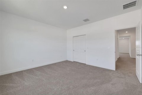 House in Apopka, Florida 4 bedrooms, 260.78 sq.m. № 1666330 - photo 25
