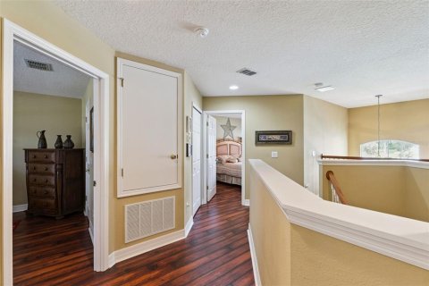 House in Clermont, Florida 5 bedrooms, 282.89 sq.m. № 2394040 - photo 30