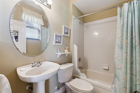 House in Clermont, Florida 5 bedrooms, 282.89 sq.m. № 2394040 - photo 26