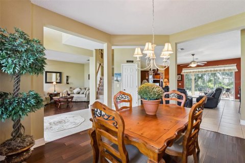 House in Clermont, Florida 5 bedrooms, 282.89 sq.m. № 2394040 - photo 8