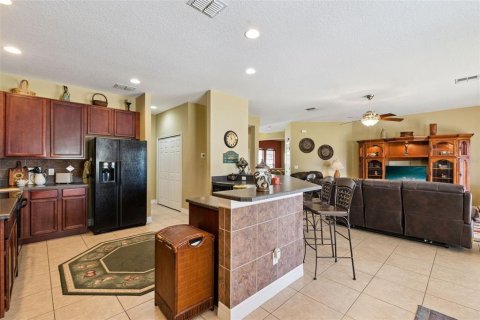 House in Clermont, Florida 5 bedrooms, 282.89 sq.m. № 2394040 - photo 14