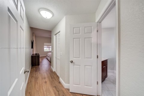 Condominio en venta en Boynton Beach, Florida, 3 dormitorios, 171.5 m2 № 1930045 - foto 27