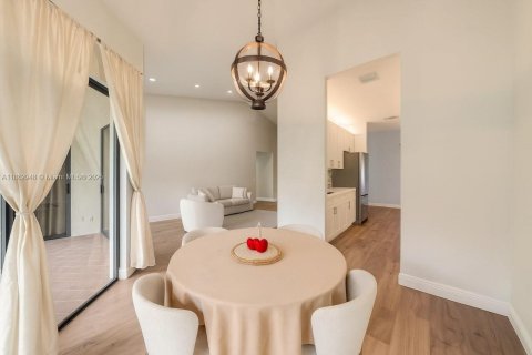 Condominio en venta en Boynton Beach, Florida, 3 dormitorios, 171.5 m2 № 1930045 - foto 13