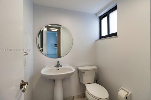 Townhouse in Miami, Florida 3 bedrooms, 114.18 sq.m. № 2087316 - photo 11