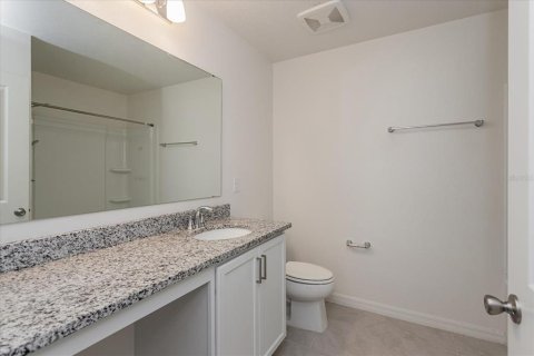 House in Mascotte, Florida 4 bedrooms, 217.58 sq.m. № 2377978 - photo 5