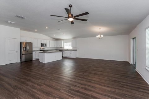 House in Mascotte, Florida 4 bedrooms, 217.58 sq.m. № 2377978 - photo 10