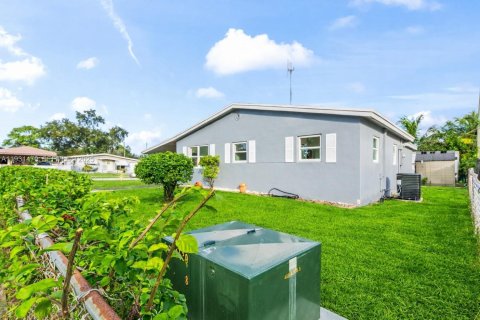 Купить виллу или дом в Вест-Парк, Флорида 3 спальни, 108.14м2, № 1991611 - фото 19