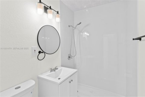 Купить виллу или дом в Вест-Парк, Флорида 3 спальни, 108.14м2, № 1991611 - фото 10