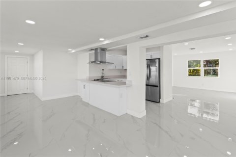 Купить виллу или дом в Вест-Парк, Флорида 3 спальни, 108.14м2, № 1991611 - фото 8