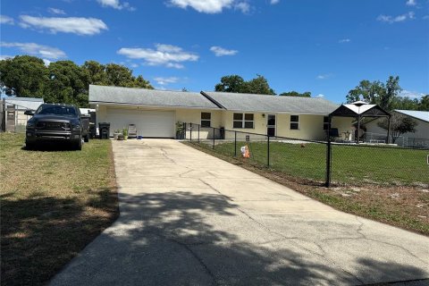 House in Lakeland, Florida 3 bedrooms, 159.42 sq.m. № 2111510
