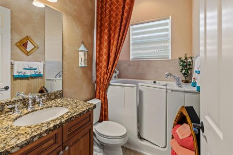 House in Palm City, Florida 3 bedrooms, 265.61 sq.m. № 2087554 - photo 22