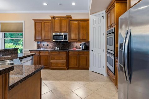 House in Palm City, Florida 3 bedrooms, 265.61 sq.m. № 2087554 - photo 27