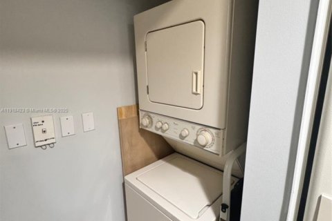 Снять в аренду кондоминиум в Дорал, Флорида 3 спальни, 118.08м2, № 2017071 - фото 13