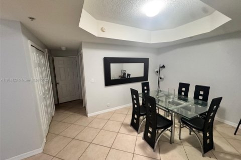 Снять в аренду кондоминиум в Дорал, Флорида 3 спальни, 118.08м2, № 2017071 - фото 4