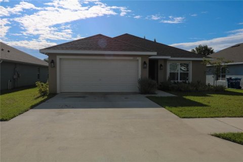 House in Davenport, Florida 3 bedrooms, 183.02 sq.m. № 1804000 - photo 1
