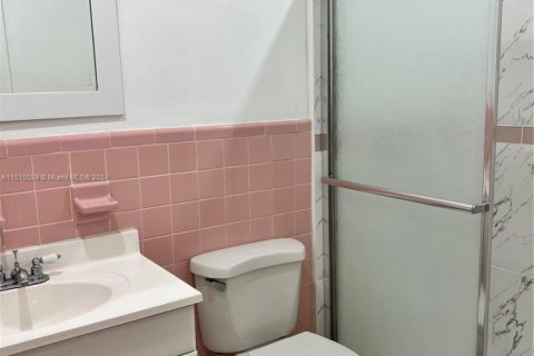 Купить кондоминиум в Майами-Гарденс, Флорида 1 спальня, 66.05м2, № 1985554 - фото 6