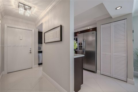 Condominio en venta en Lauderhill, Florida, 2 dormitorios, 101.45 m2 № 2076170 - foto 13