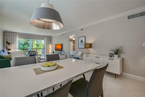 Condominio en venta en Lauderhill, Florida, 2 dormitorios, 101.45 m2 № 2076170 - foto 6