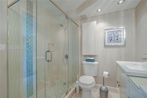 Condominio en venta en Lauderhill, Florida, 2 dormitorios, 101.45 m2 № 2076170 - foto 19