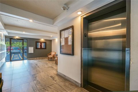 Condominio en venta en Lauderhill, Florida, 2 dormitorios, 101.45 m2 № 2076170 - foto 28