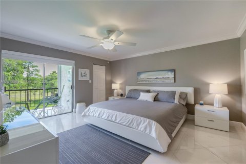 Condominio en venta en Lauderhill, Florida, 2 dormitorios, 101.45 m2 № 2076170 - foto 14