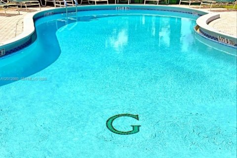 Condominio en venta en Lauderhill, Florida, 2 dormitorios, 101.45 m2 № 2076170 - foto 30