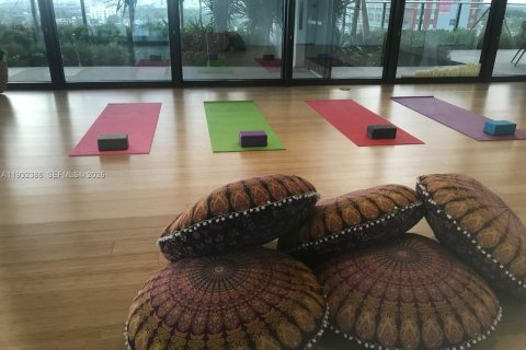 Copropriété à louer à Miami, Floride: 2 chambres, 81.57 m2 № 1990695 - photo 8