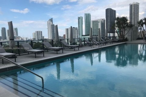 Copropriété à louer à Miami, Floride: 2 chambres, 81.57 m2 № 1990695 - photo 4