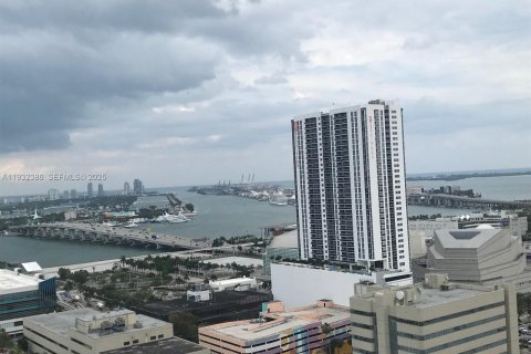 Copropriété à louer à Miami, Floride: 2 chambres, 81.57 m2 № 1990695 - photo 6