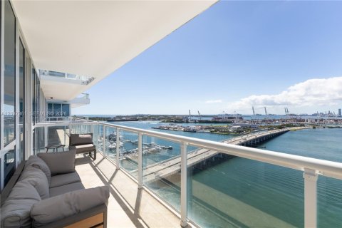 Condo in Miami Beach, Florida, 2 bedrooms  № 2086341 - photo 5
