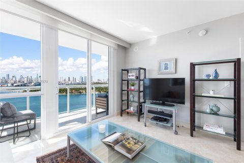Condo in Miami Beach, Florida, 2 bedrooms  № 2086341 - photo 4