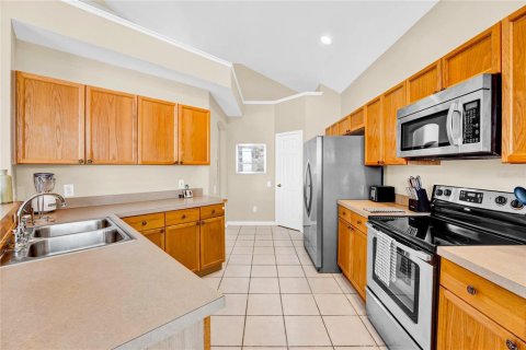 Casa en venta en Kissimmee, Florida, 5 dormitorios, 209.49 m2 № 1903551 - foto 26