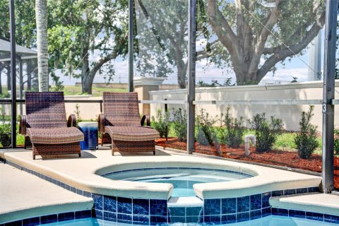 Casa en venta en Kissimmee, Florida, 5 dormitorios, 209.49 m2 № 1903551 - foto 2