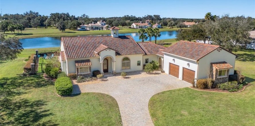 Villa ou maison à Dunnellon, Floride 4 chambres, 306.58 m2 № 1622742