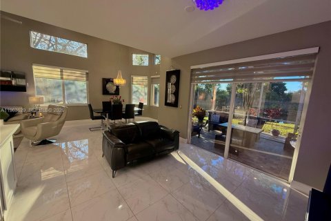 Townhouse in Coral Springs, Florida 3 bedrooms, 150.78 sq.m. № 2026631 - photo 18