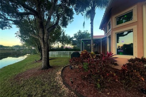 Townhouse in Coral Springs, Florida 3 bedrooms, 150.78 sq.m. № 2026631 - photo 6