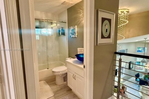 Townhouse in Coral Springs, Florida 3 bedrooms, 150.78 sq.m. № 2026631 - photo 27