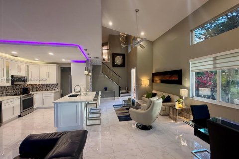 Townhouse in Coral Springs, Florida 3 bedrooms, 150.78 sq.m. № 2026631 - photo 16