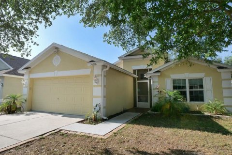 Villa ou maison à Riverview, Floride 4 chambres, 154.68 m2 № 2156196