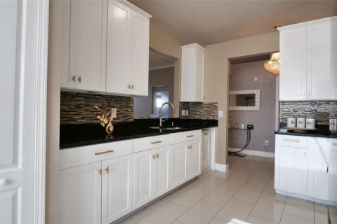 Villa ou maison à vendre à Riverview, Floride: 4 chambres, 154.68 m2 № 2156196 - photo 17
