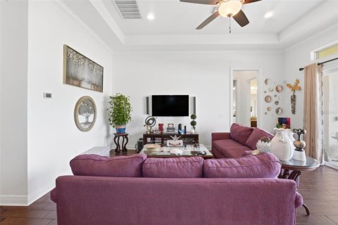 House in Orlando, Florida 4 bedrooms, 309.55 sq.m. № 2203929 - photo 14