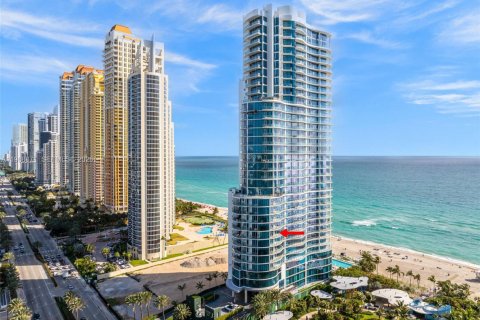 Condo in Sunny Isles Beach, Florida, 2 bedrooms  № 2030146