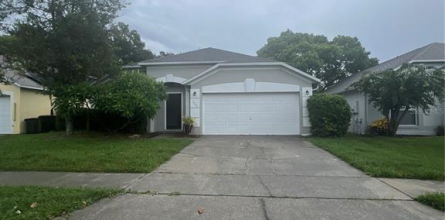 Villa ou maison à Oviedo, Floride 3 chambres, 142.7 m2 № 1869121