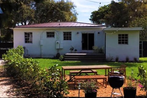 House in North Miami Beach, Florida 3 bedrooms, 93.65 sq.m. № 2013168 - photo 15