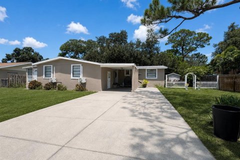 Villa ou maison à Bradenton, Floride 4 chambres, 178.37 m2 № 2306046