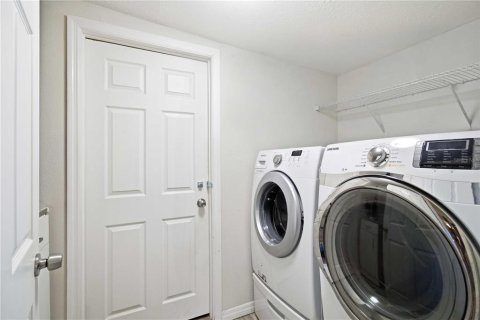 Villa ou maison à vendre à Bradenton, Floride: 4 chambres, 178.37 m2 № 2306046 - photo 20